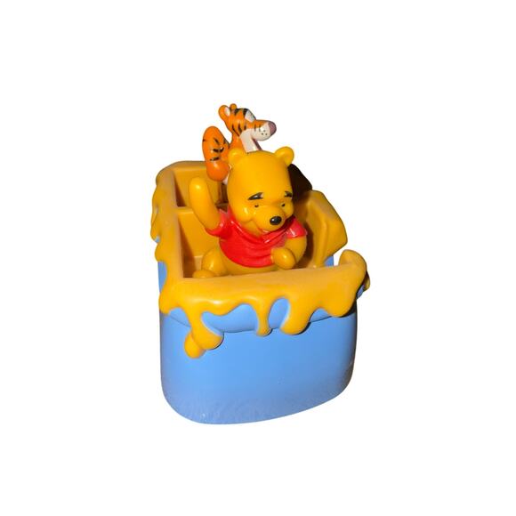 DISNEY MANY ADVENTURES OF WINNIE THE POOH TOGGER DIE-CAST CAR - Picture 1 of 7